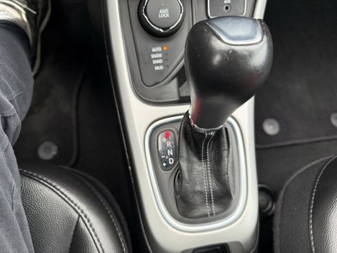 Used 2020 Jeep Compass High Altitude image 17