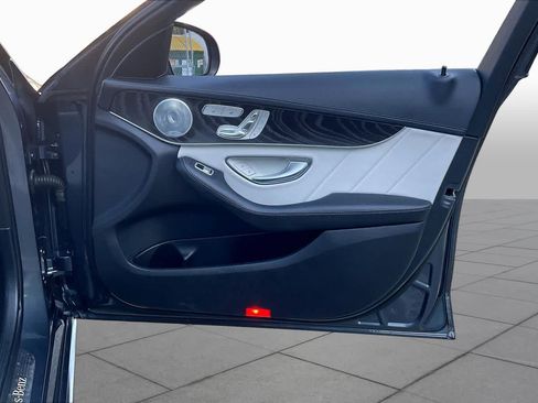 Used 2015 Mercedes-Benz C 300 4MATIC Sedan image 21