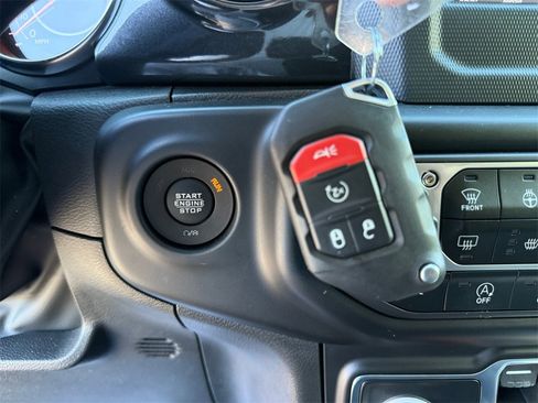 Certified 2022 Jeep Wrangler Unlimited Sport image 29