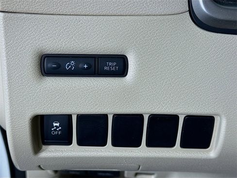 Used 2015 Nissan Murano SV image 18