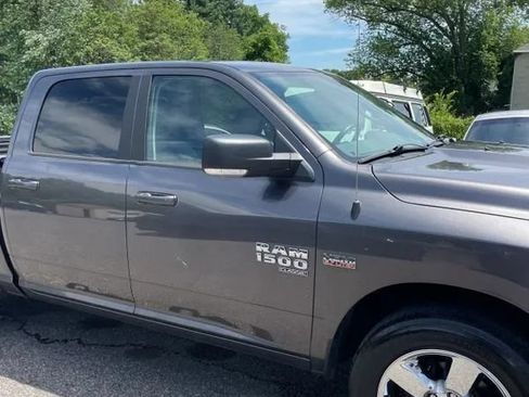 Used 2019 RAM 1500 Big Horn AWD/4WD image 12