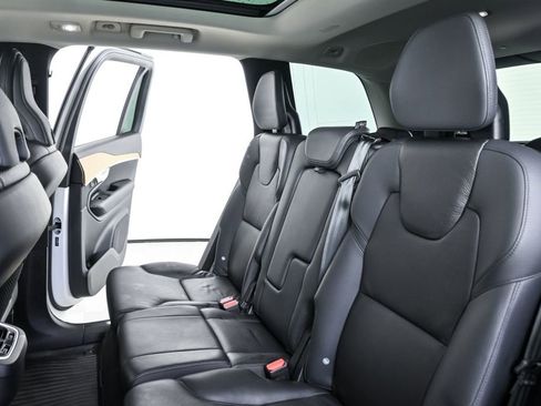 Used 2023 Volvo XC90 B6 Plus w/ Protection Package Premier AWD/4WD image 23
