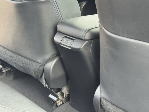 Used 2021 Toyota Prius Prime Limited FWD image 22