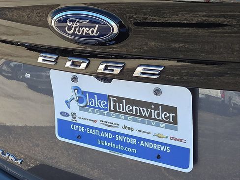 Used 2024 Ford Edge Titanium AWD/4WD image 18