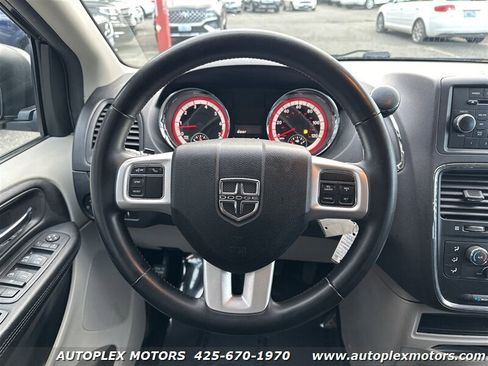 Used 2017 Dodge Grand Caravan SE w/ Power Window Group image 14