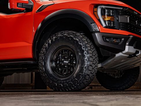 Used 2022 Ford F150 Raptor w/ Convenience Package image 16