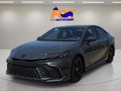 New 2026 Toyota Camry SE w/ Convenience Package FWD image 1