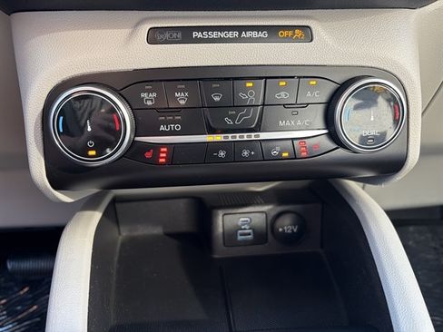 Used 2023 Ford Escape Active AWD/4WD image 31