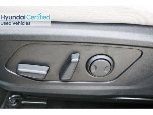 Certified 2025 Hyundai Tucson SEL FWD image 30