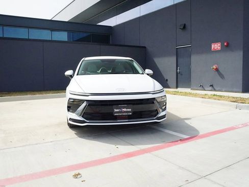 New 2026 Hyundai Sonata Blue FWD image 2