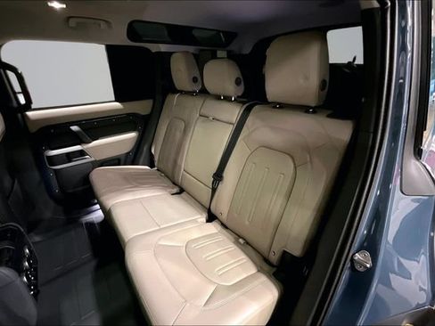 Used 2020 Land Rover Defender 110 HSE AWD/4WD image 26