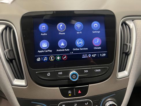 Used 2022 Chevrolet Malibu LT image 38