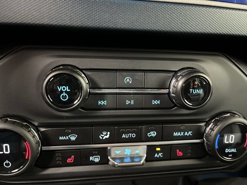 Certified 2024 Ford Bronco Outer Banks AWD/4WD image 18
