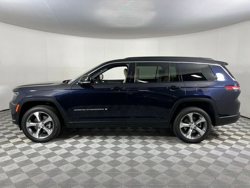 Used 2024 Jeep Grand Cherokee L Limited w/ Trailer Tow Package image 10