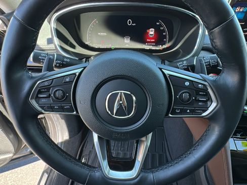 Used 2022 Acura MDX SH-AWD w/ Advance Package image 18