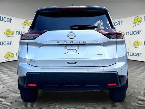 Used 2025 Nissan Rogue SV AWD/4WD image 5