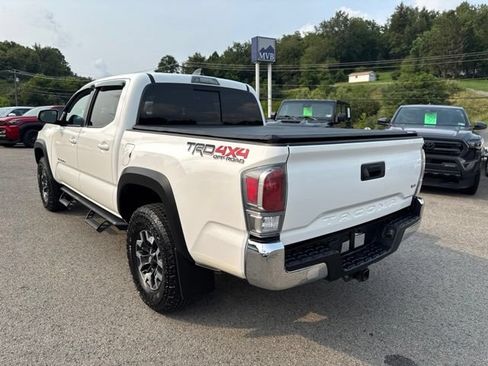 Used 2023 Toyota Tacoma TRD Off-Road AWD/4WD image 4