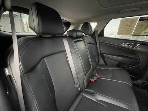 Certified 2025 Kia Sportage EX w/ Premium Package FWD image 29
