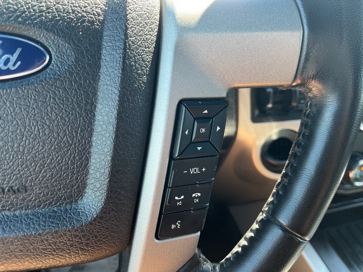 Used 2016 Ford Expedition Limited RWD image 19