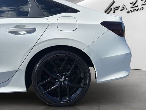 Used 2023 Honda Civic Sport image 23