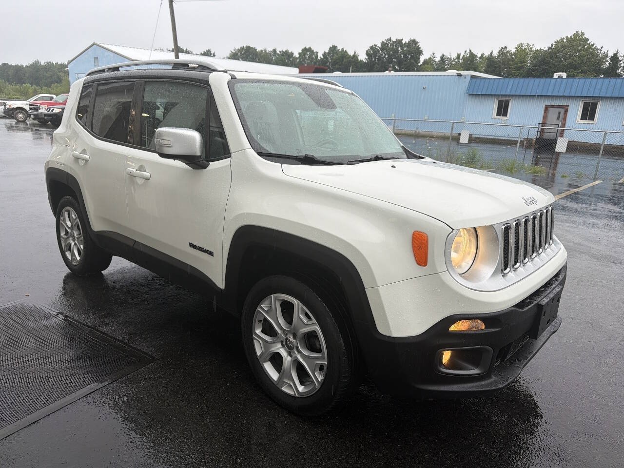 Used 2016 Jeep Renegade Limited w/ Trailer Tow Group AWD/4WD image 4