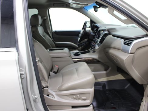 Used 2015 GMC Yukon SLT AWD/4WD image 29