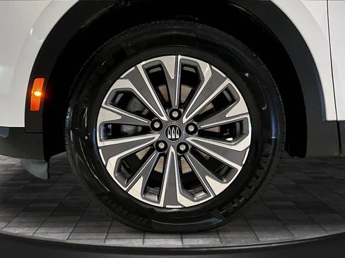 Used 2024 Buick Envision Preferred AWD/4WD image 32