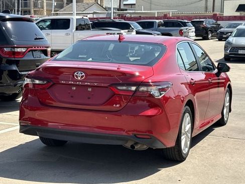 Used 2024 Toyota Camry LE FWD image 4