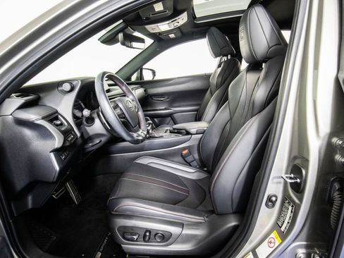 Used 2019 Lexus UX 200 F Sport w/ F Sport Premium Package FWD image 10