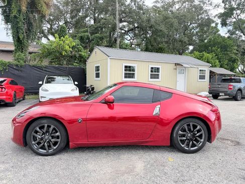 Used 2018 Nissan 370Z Coupe RWD image 8