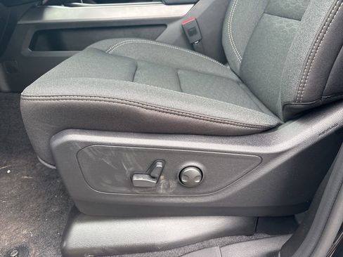 New 2026 RAM 1500 4x4 Crew Cab image 16