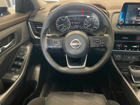 Certified 2023 Nissan Rogue SV FWD image 13