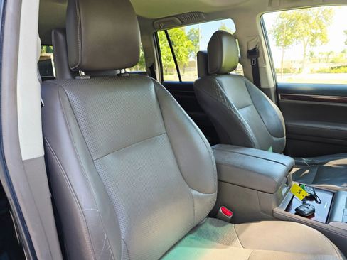 Used 2011 Lexus GX 460 Premium AWD/4WD image 29