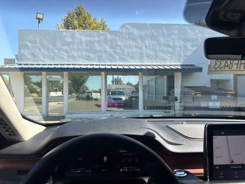 Used 2021 Lincoln Aviator Grand Touring w/ Equipment Group 302A AWD/4WD image 13