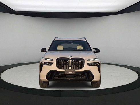 Used 2024 BMW X7 M60i w/ Executive Package AWD/4WD image 3