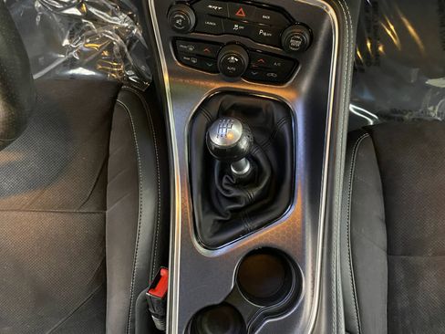 Used 2015 Dodge Challenger SRT w/ Technology Group image 19