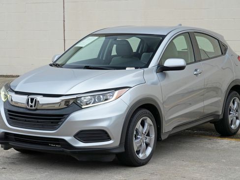 Used 2020 Honda HR-V LX image 38