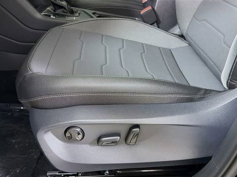 New 2026 Volkswagen Taos SE FWD image 20