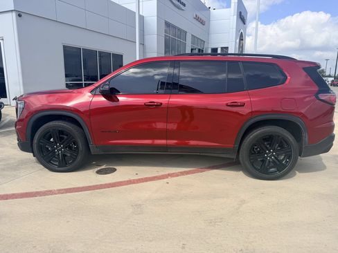 Used 2025 GMC Acadia Elevation w/ Black Edition FWD image 5