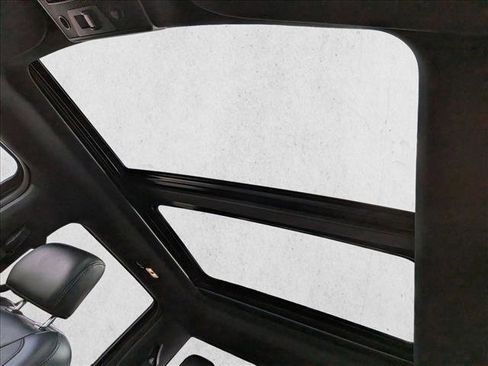 Used 2018 Ford F150 Raptor w/ Equipment Group 802A Luxury image 13