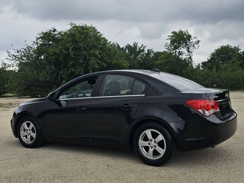 Used 2015 Chevrolet Cruze LT FWD image 4