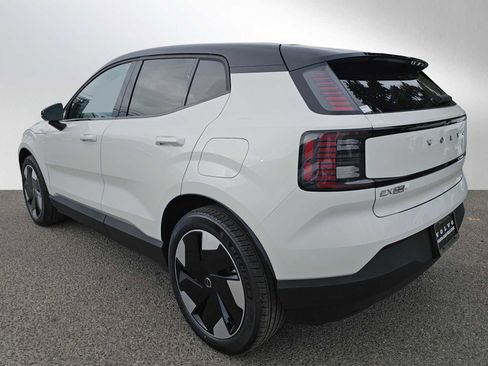 New 2026 Volvo EX30 Plus w/ Protection Package Premier image 5