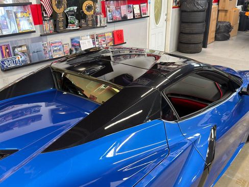 Used 2021 Chevrolet Corvette Stingray Premium Conv w/ Z51 Performance Package RWD image 24