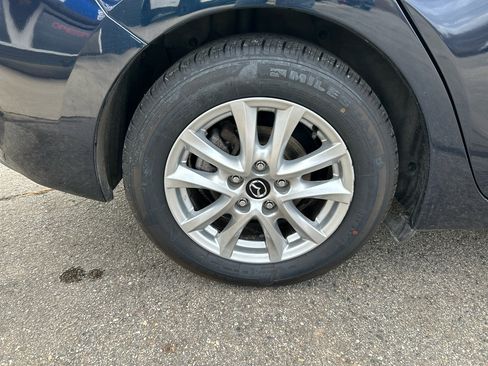 Used 2016 MAZDA MAZDA3 i Touring w/ Popular Equipment Package image 29