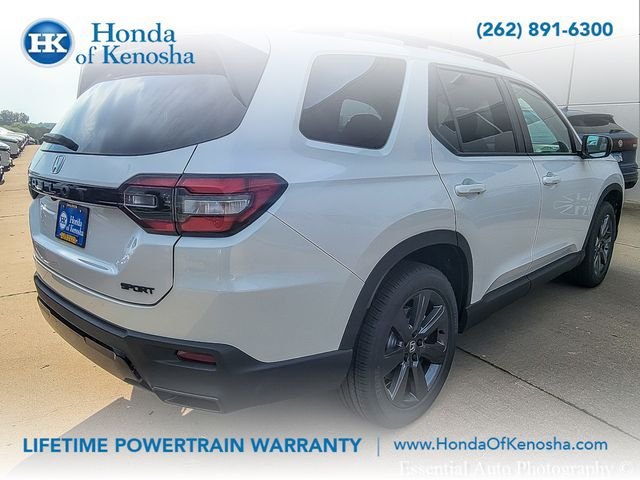 New 2026 Honda Pilot Sport image 5