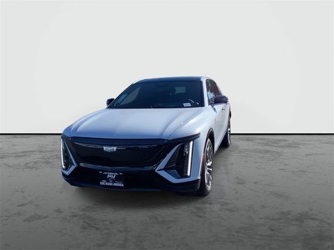 New 2026 Cadillac Lyriq Sport image 3