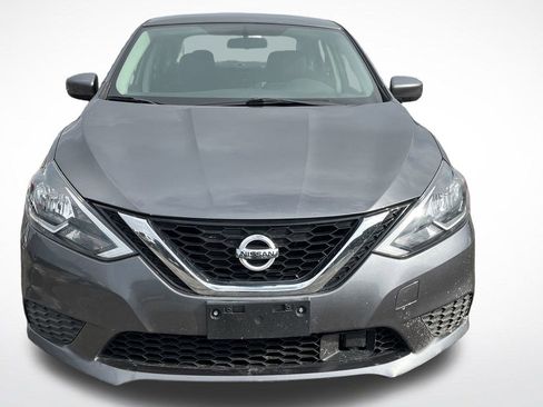 Used 2019 Nissan Sentra SV image 2