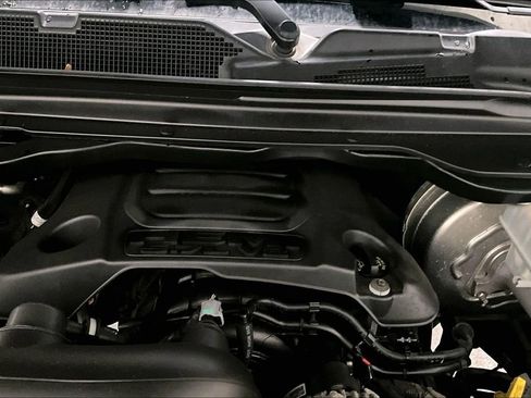 Used 2019 RAM 1500 Laramie image 31