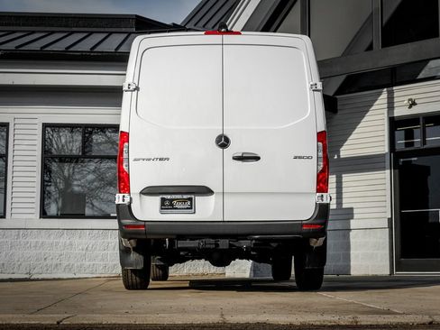 Used 2026 Mercedes-Benz Sprinter 2500 image 8