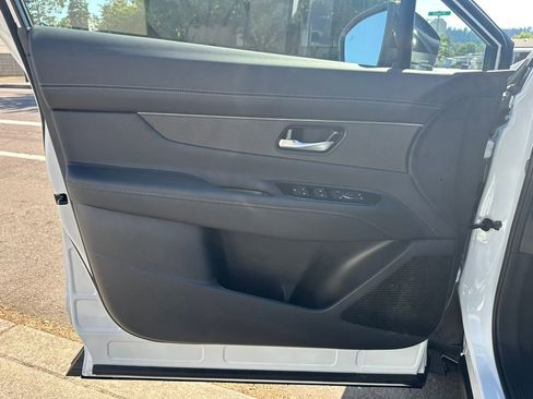 New 2025 Nissan Murano SV image 13